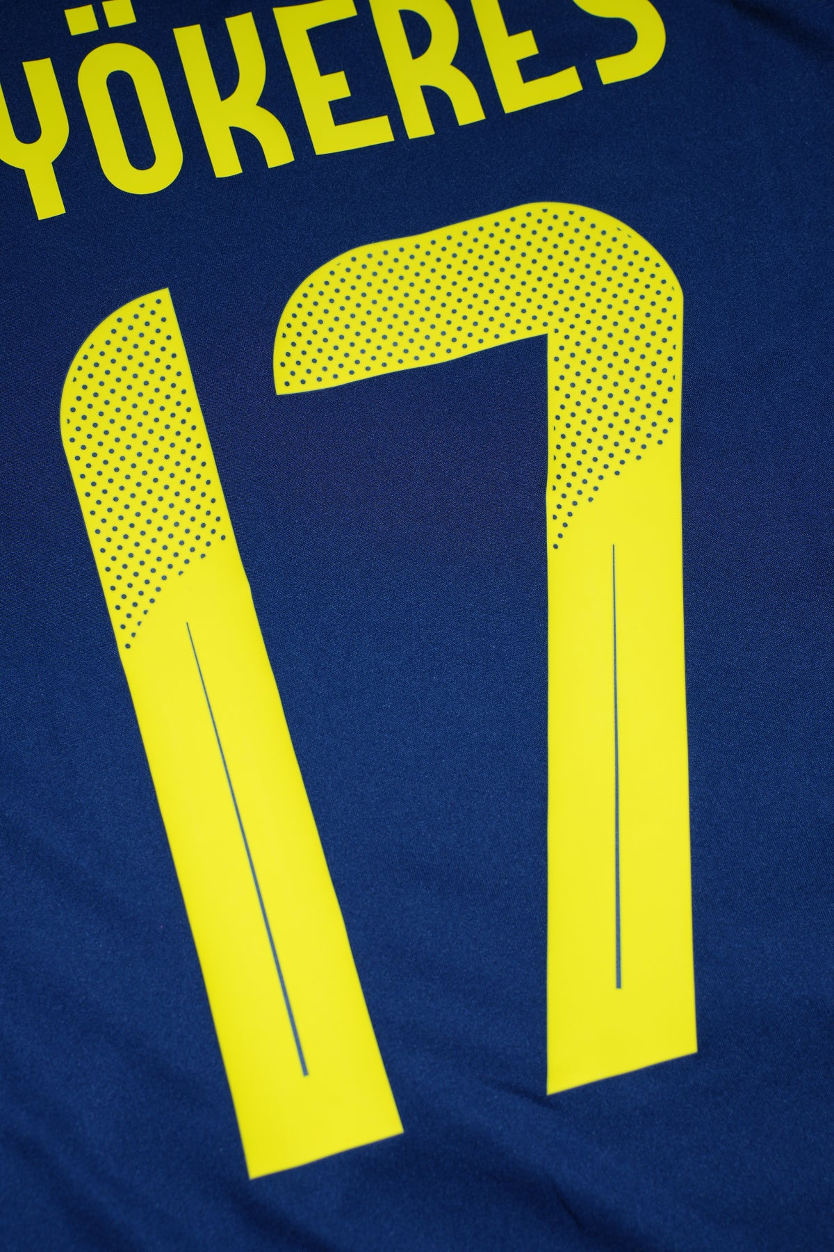 Sweden 2024-2025 Away Shirt - Viktor Gyökeres #17 - BNWT