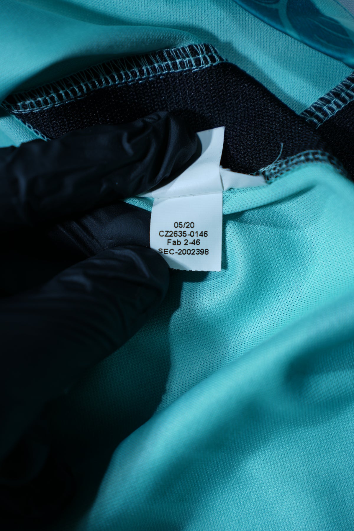 Liverpool 2020-21 Away Shirt - Virgil Van Dijk #4 (L)