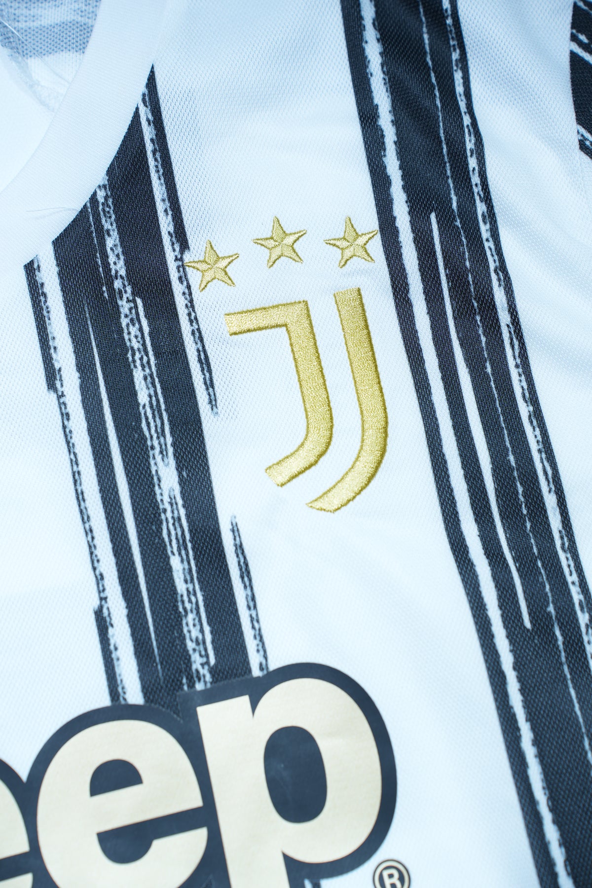 Juventus 2020-21 Home Shirt - Cristiano Ronaldo #7 (Asian Size L) - BNWT
