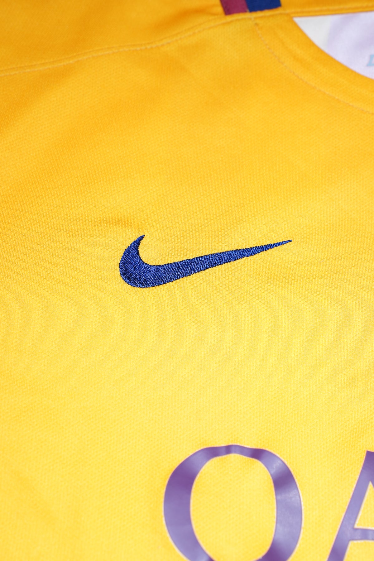 FC Barcelona 2015-16 Away Shirt (L)