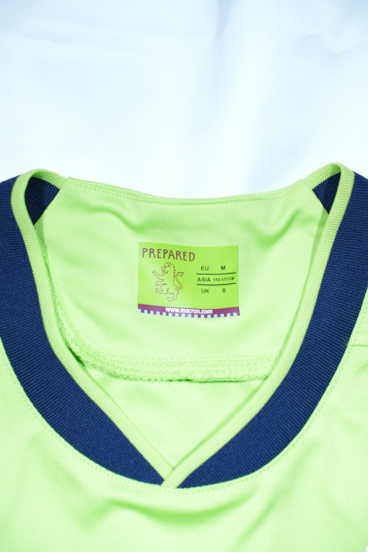 Aston Villa 2012-2013 Away Shirt (M)