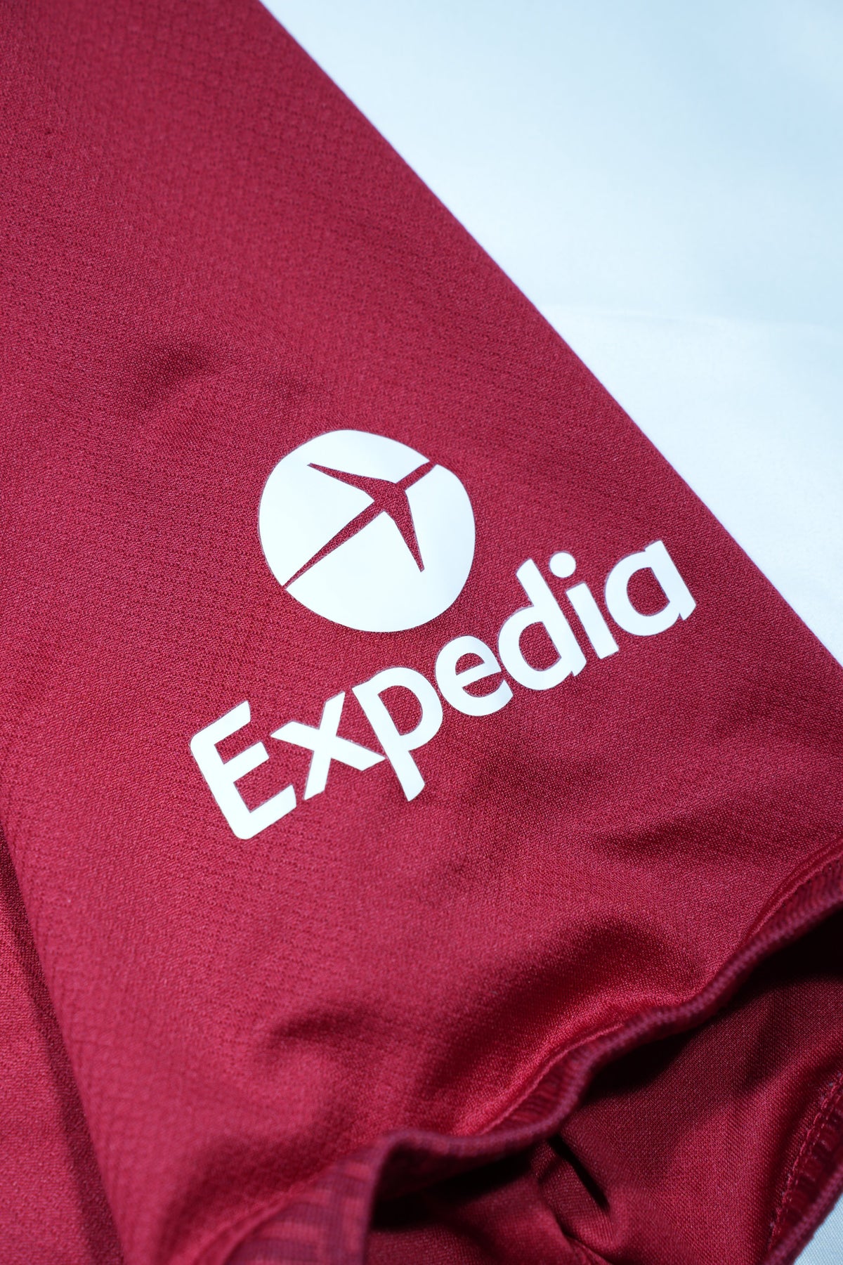 Liverpool 2022-2023 Home Shirt (S)