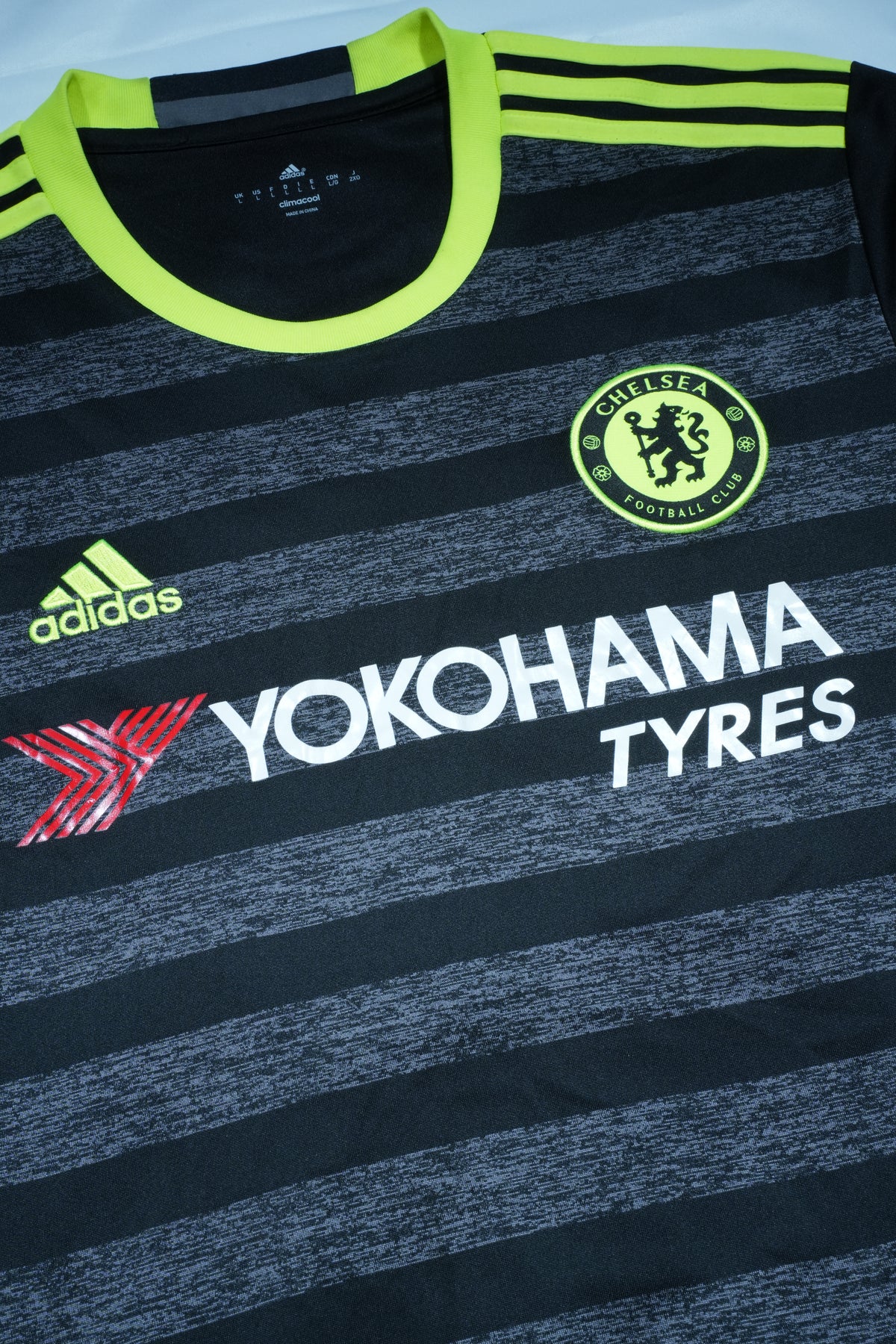 Chelsea 2016-17 Away Shirt - Eden Hazard #10 (L) - 9/10