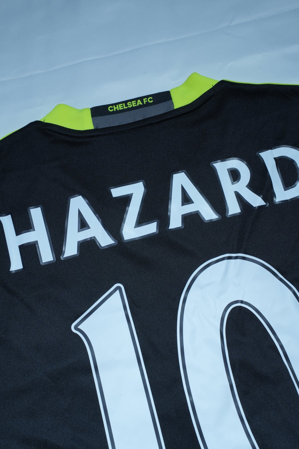 Chelsea 2016-17 Away Shirt - Eden Hazard #10 (L) - 9/10