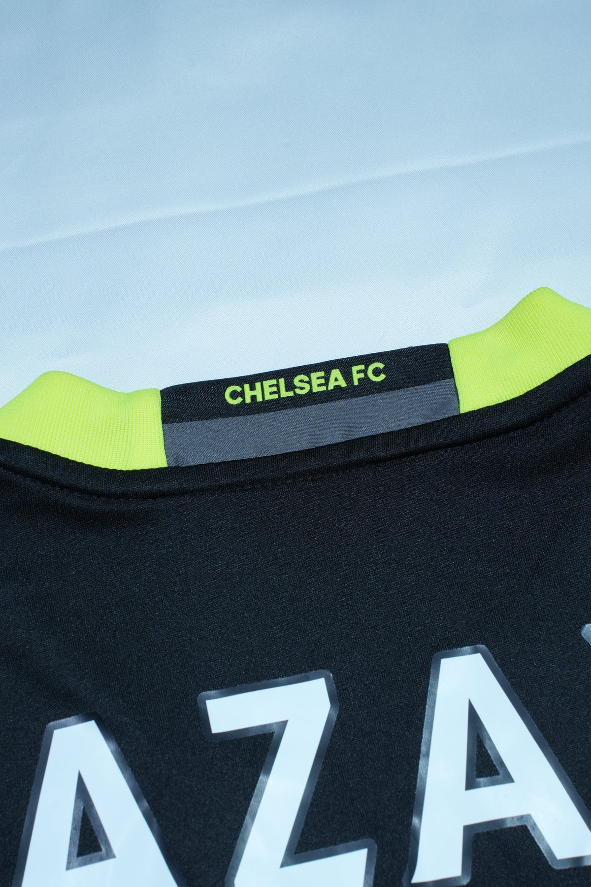 Chelsea 2016-17 Away Shirt - Eden Hazard #10 (L) - 9/10
