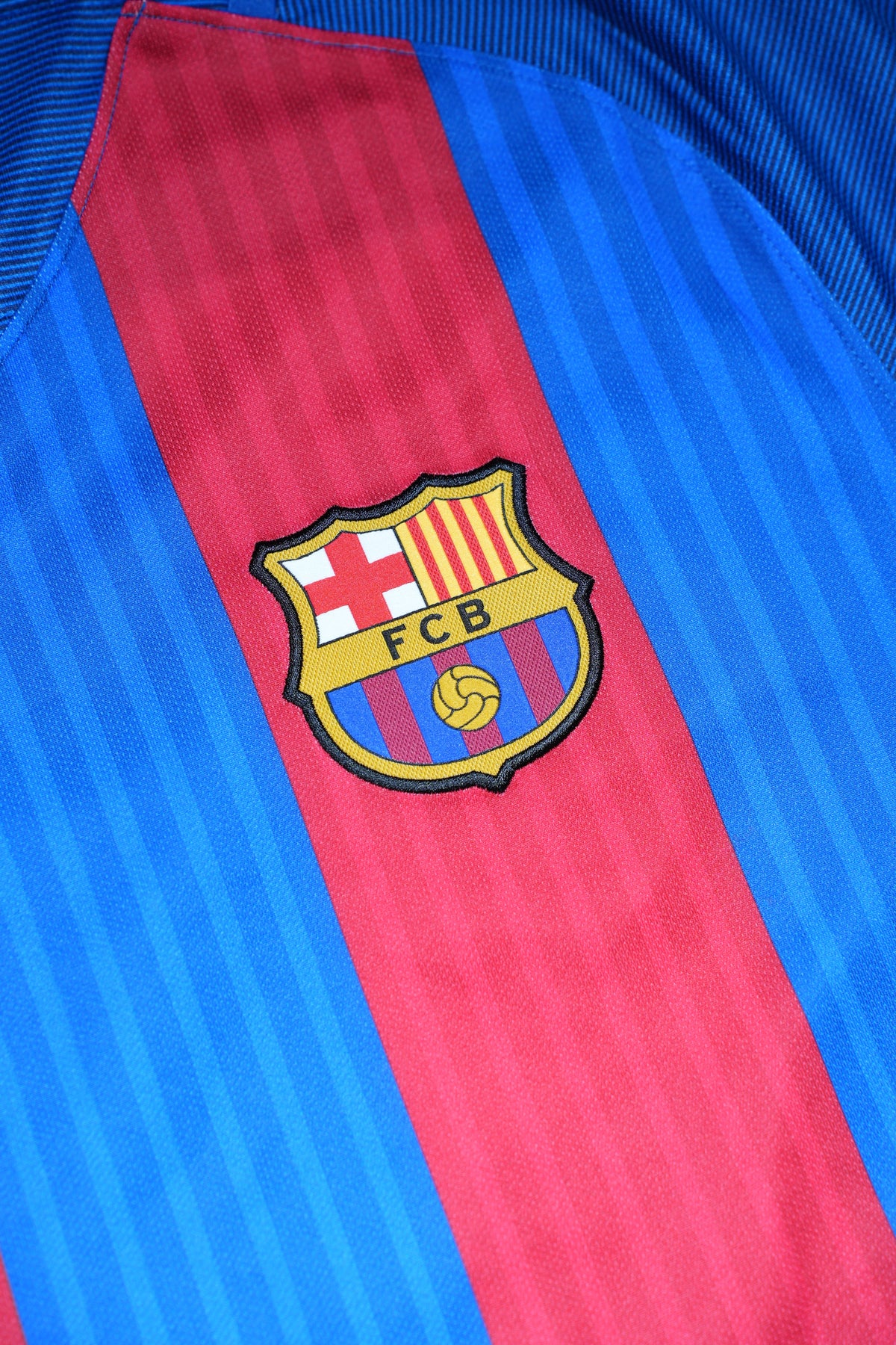 FC Barcelona 2016-17 Home Shirt (L)
