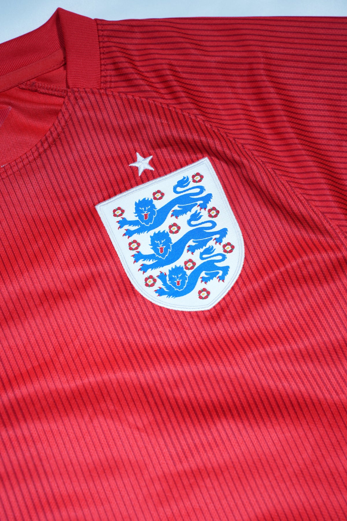 England 2014-15 Away Shirt (S)