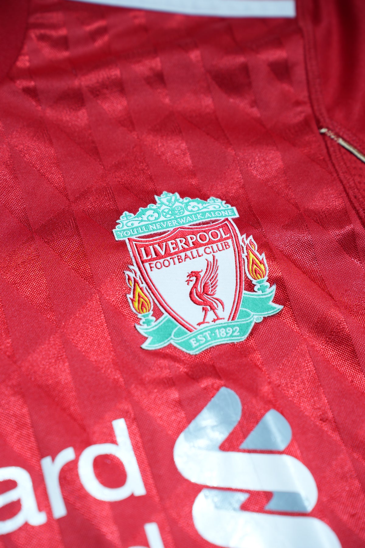 Liverpool 2010-2012 Home Shirt - Dirk Kuyt #18 (S) - BNWT