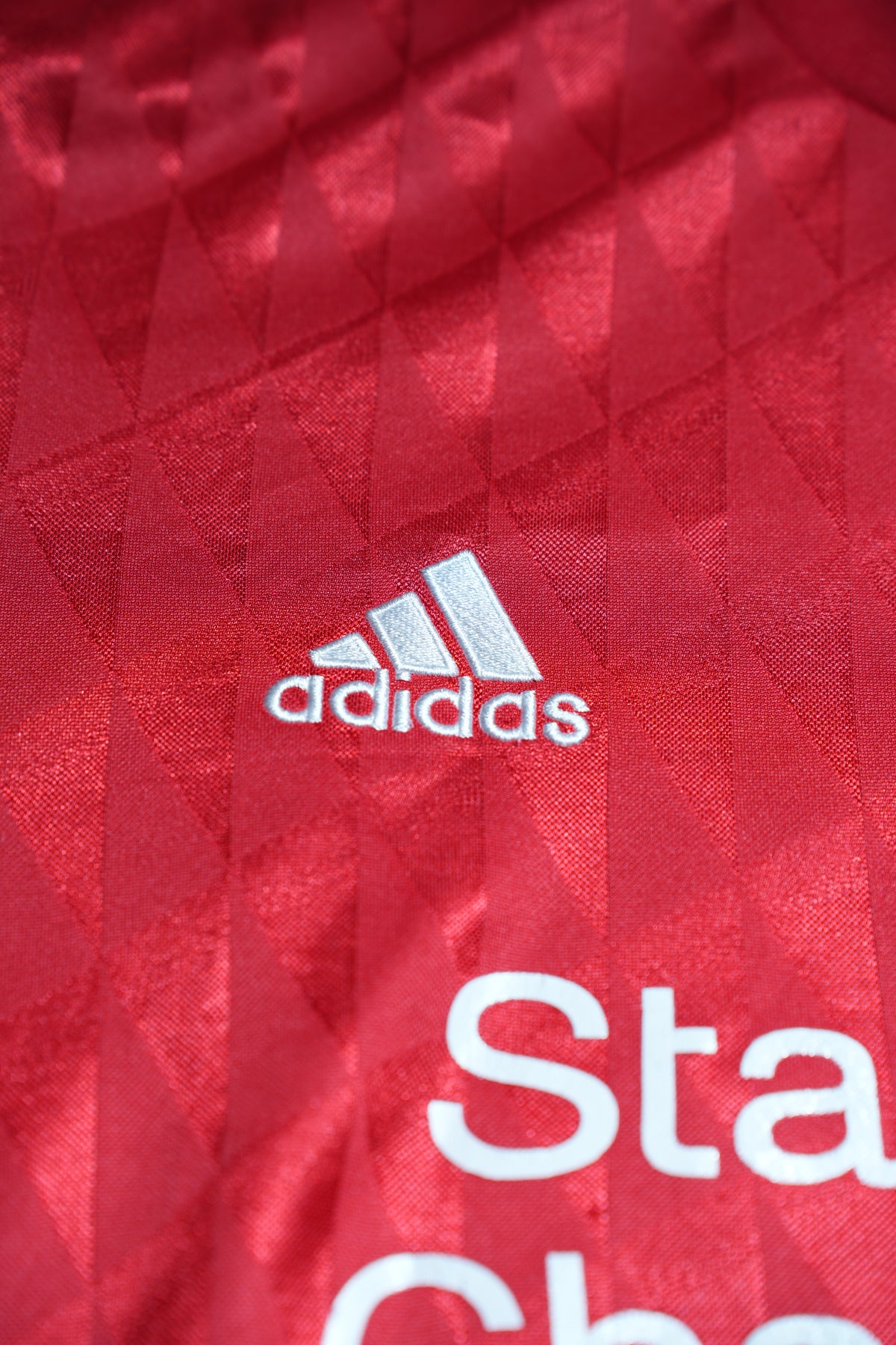 Liverpool 2010-2012 Home Shirt - Dirk Kuyt #18 (S) - BNWT