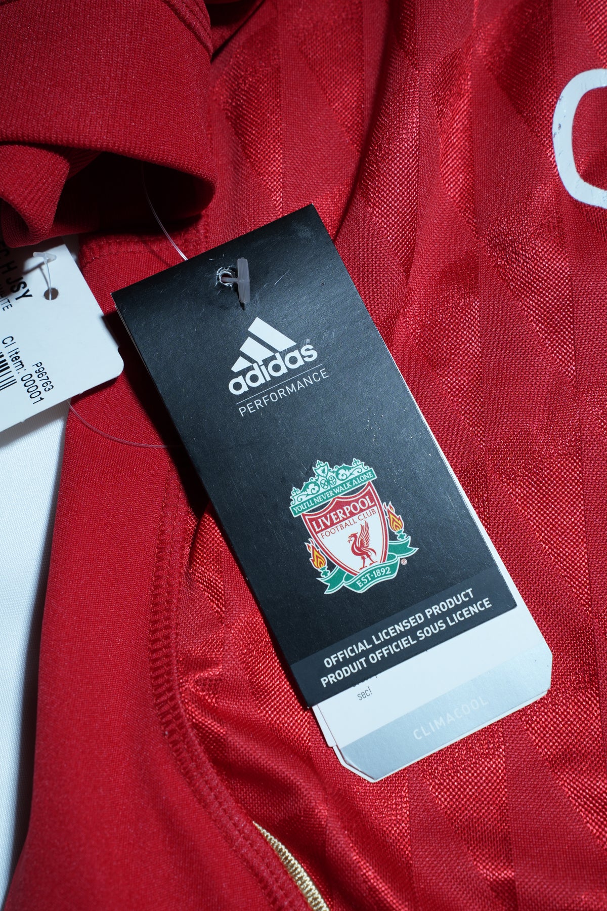 Liverpool 2010-2012 Home Shirt - Dirk Kuyt #18 (S) - BNWT