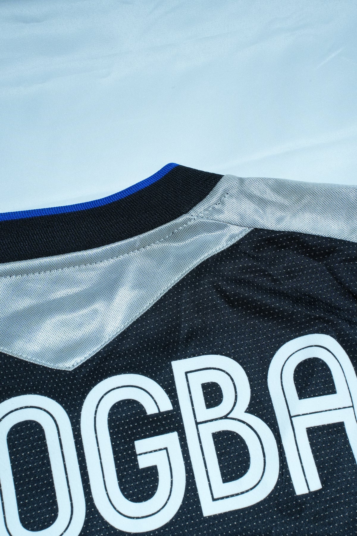 Chelsea 2004-2005 Away Jersey - Didier Drogba #11 (L)