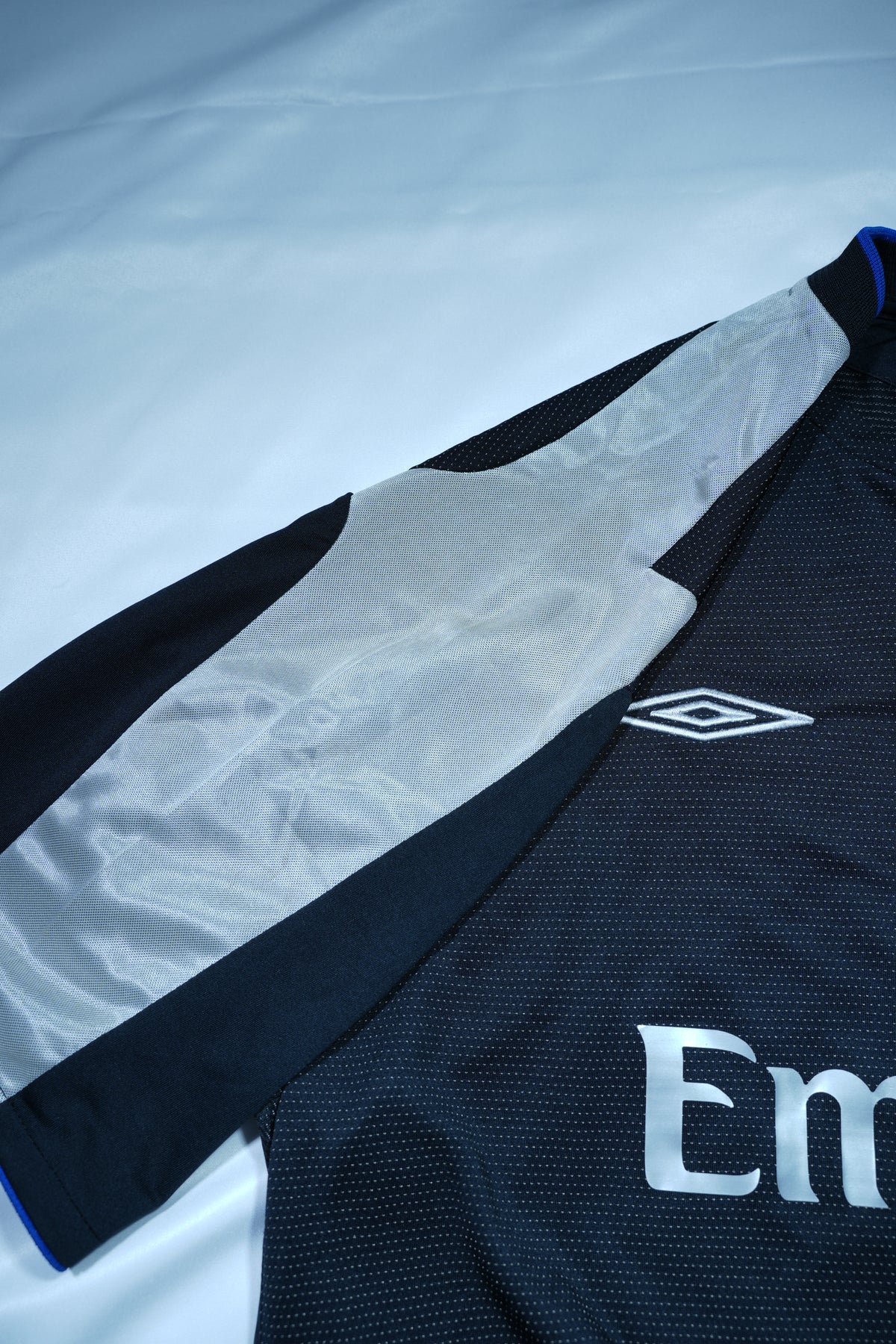 Chelsea 2004-2005 Away Jersey - Didier Drogba #11 (L)