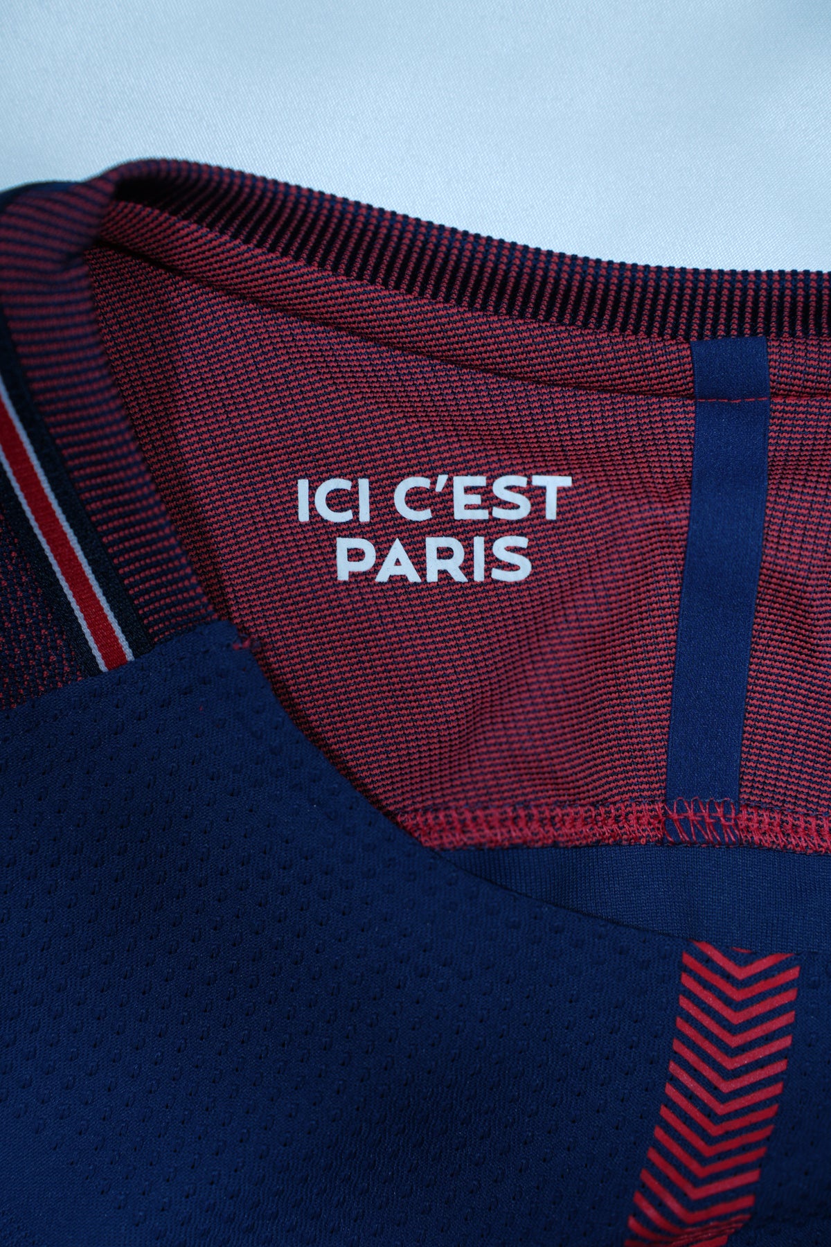 Paris Saint-Germain 2017-18 Home Player Issue L/S Shirt (M) - BNWT