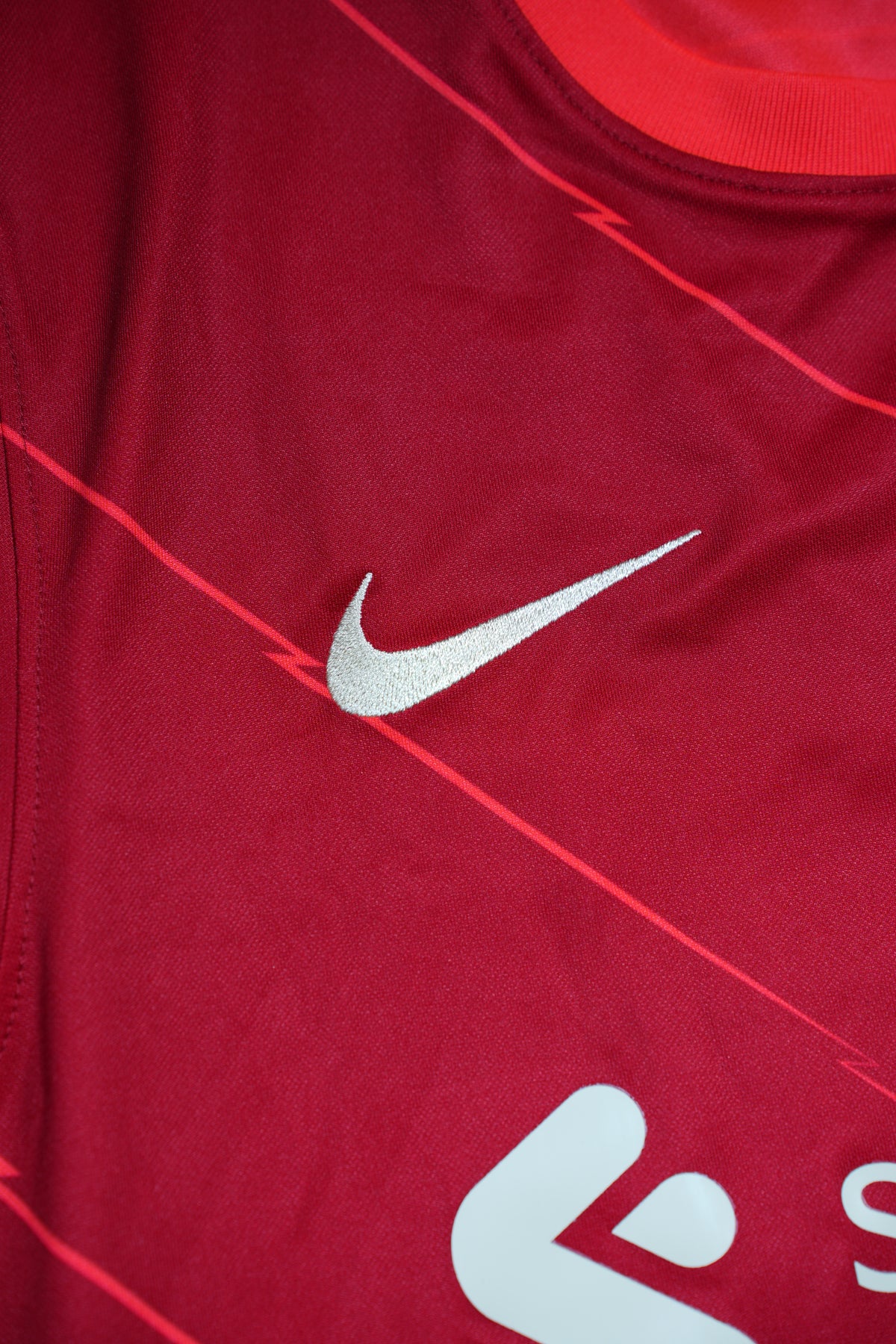 Liverpool 2021-22 Home Shirt (S) - 10/10